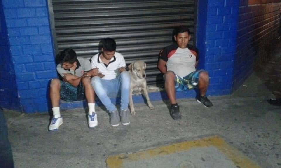 SoyBvip's tweet photo. Ser amigo de la gente equivocada https://t.co/YJsew5TgdU