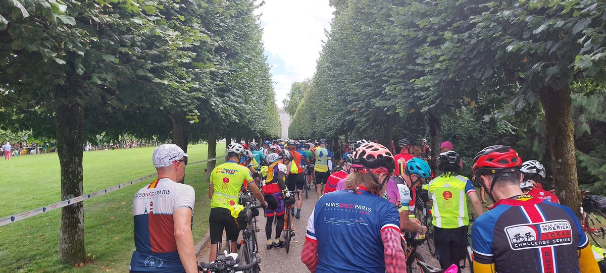 jj99211's tweet photo. Started at 17:30h, now in Mortagne, km 119
#PBP2023 @BiciVivir @pakefte @pedalibre @gdcpueblonuevo @CD_Ciclocubin @FECT_oficial https://t.co/ZqbVGiNerO