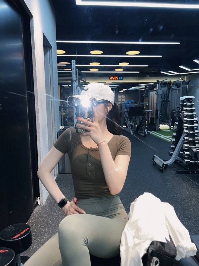 regiendrakece's tweet image. Join me in the pursuit of strength, health, and happiness.” “Fitness addict on a mission to inspire and motivate.” “Fitness is not just a hobby, it's a way of life.” “Sharing fitness tips, workouts, and motivation to help you become your best self.”