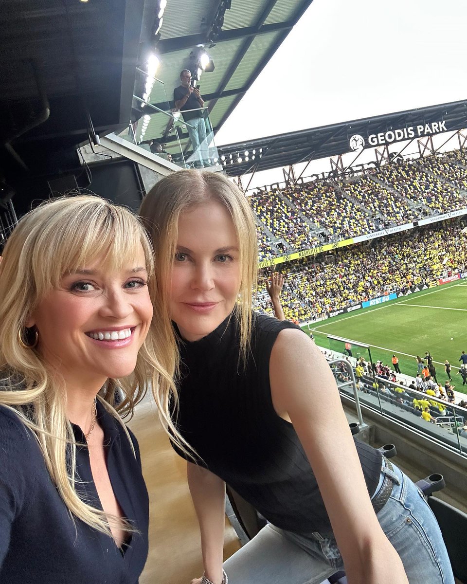 ¡Amamos este reencuentro de #BigLittleLies! 🥰 

,📷 @ReeseW