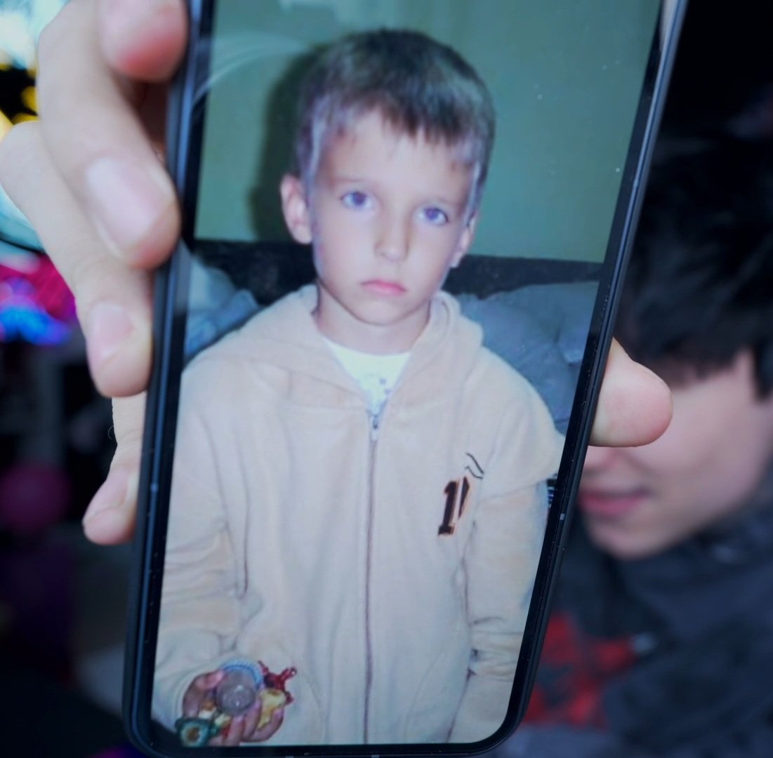 cry pics tweet media