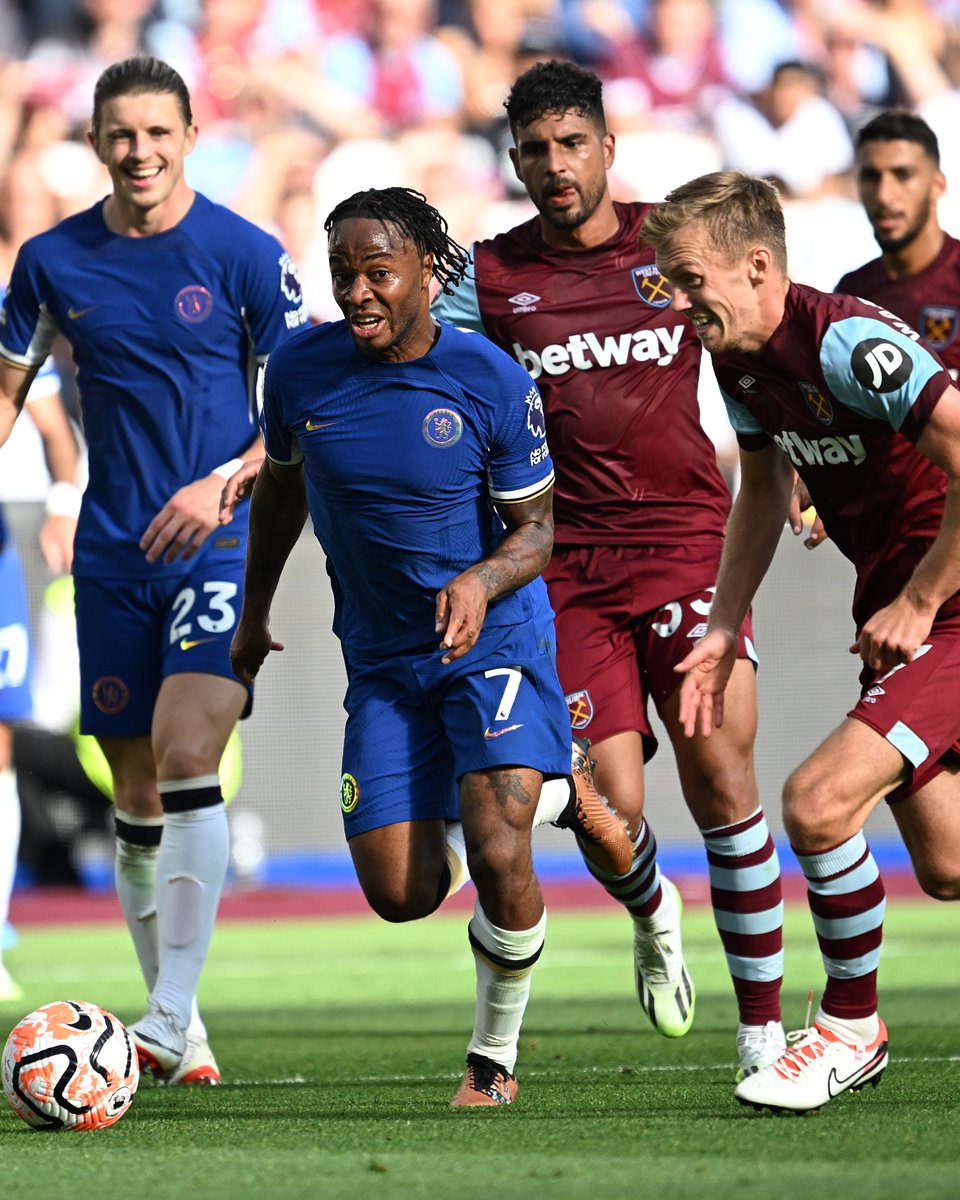 Raheem Sterling has now won 24 penalties in the Premier League, the most of any player in #PL history 🆕

The @ChelseaFC winger looked unstoppable at times today 🌪

#WHUCHE