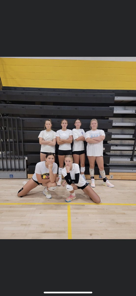 schneeni16's tweet photo. We had An incredible 1st week of practice! It was hard, challenging, and watched the players cheer each other on and make each other to work at their best.  #positiveimpact #gotime. https://t.co/wekw3GqLr2