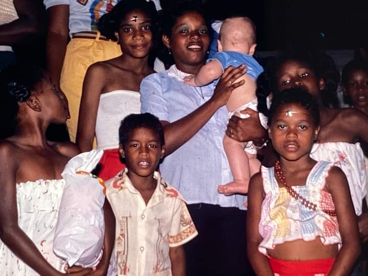 Alex Vassar 📚 tweet media