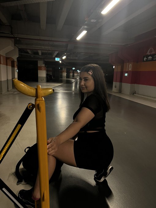 Cum credeti ca am bagat banana asta? https://t.co/fFPpNxuek7