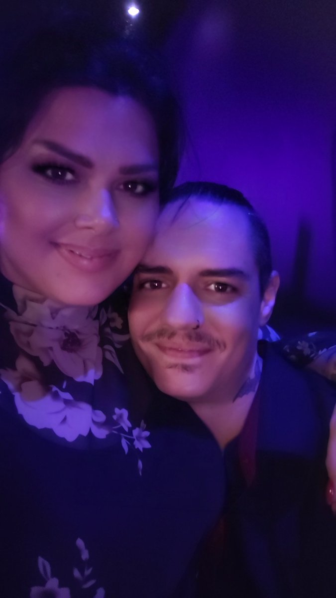 ItsMrsBushi's tweet photo. Celebrating my aunts 50th was so fun. After months of secrets, the party pulled off and she was so happy. Seeing these guys was great ❤️ https://t.co/BGaAvvycVy
