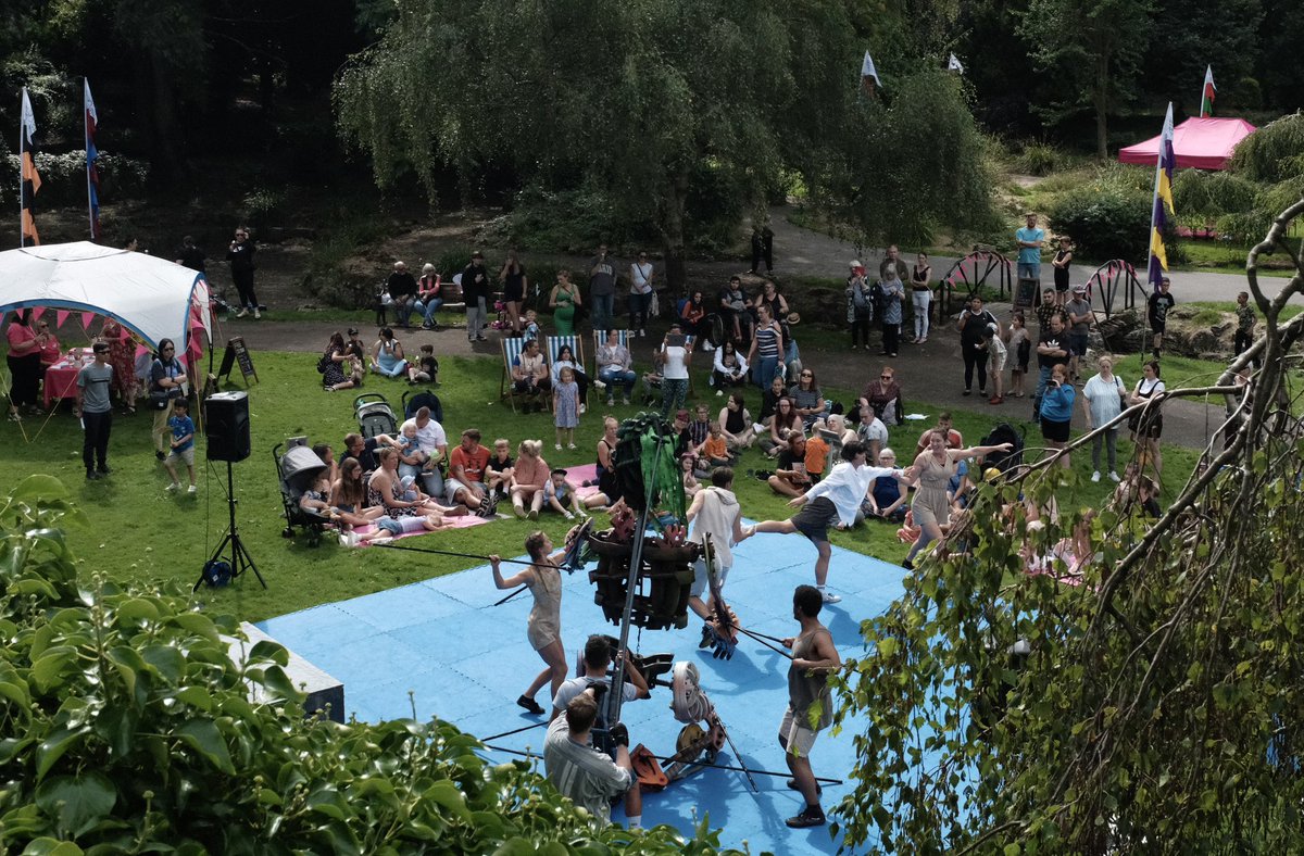 sallylockey's tweet photo. My feet hurt, I've been bitten by alllll the insects &amp; the tooth fairy hasn't been at home to do her job. BUT my 🩷 is full. I love everyone of these amazing people. What joy we brought. Thank you to everyone involved with @RightUpRStreet ‘s Into the Park event #createyourplace https://t.co/7Zg6FXWAHl