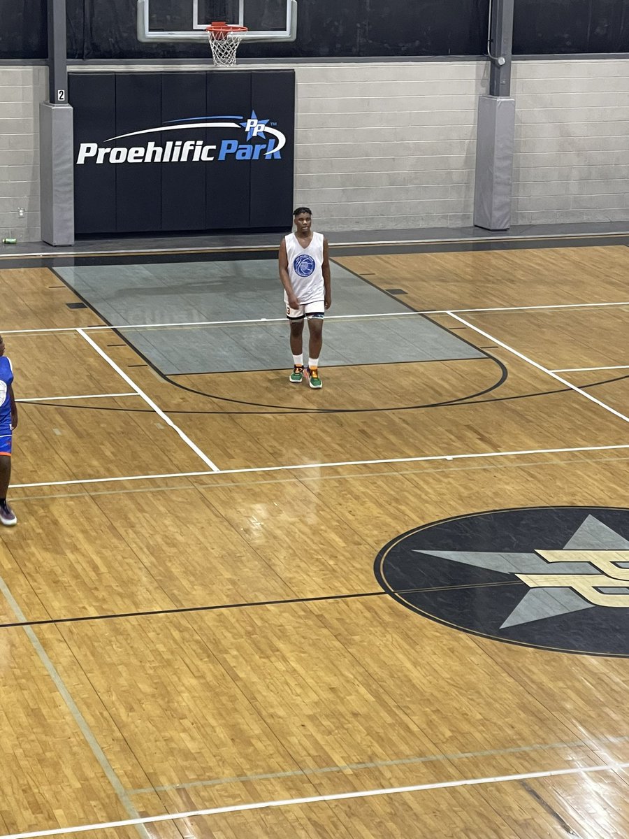 Underrated Athletes tweet media