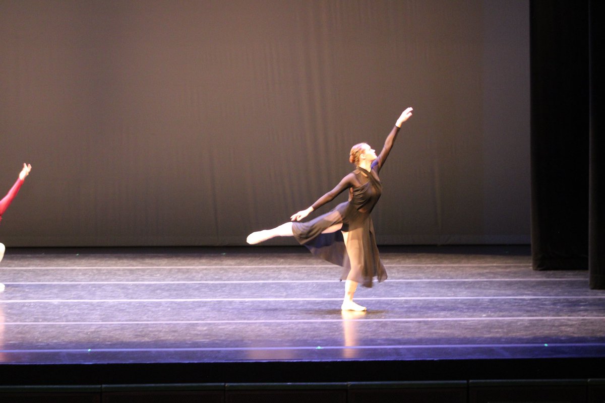 mfordpittman's tweet image. Send energy and good thoughts. My kids are doing their annual auditions for the ballet. Company, no prob. Dream roles in Nutcracker are the goal. #dancemom #nutcrackerballet