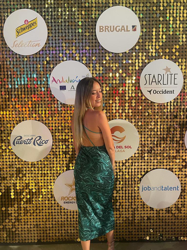 macarenajimenez's tweet photo. Esa noche me veía preciosa 🥰✨💖 https://t.co/HAbdwBNpRr