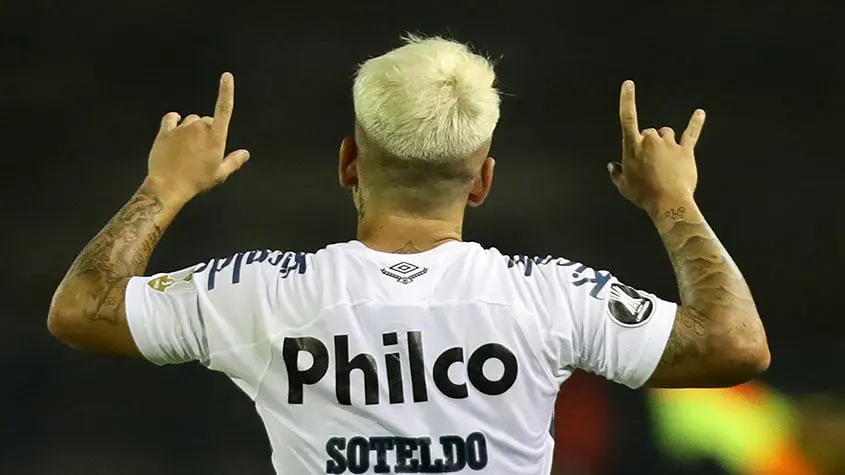 IstoeSantosFC's tweet photo. VAI TOMAR NO CU PAULO TURRA, AQUI É SOTELDO CARALHO https://t.co/FfcRSdy558