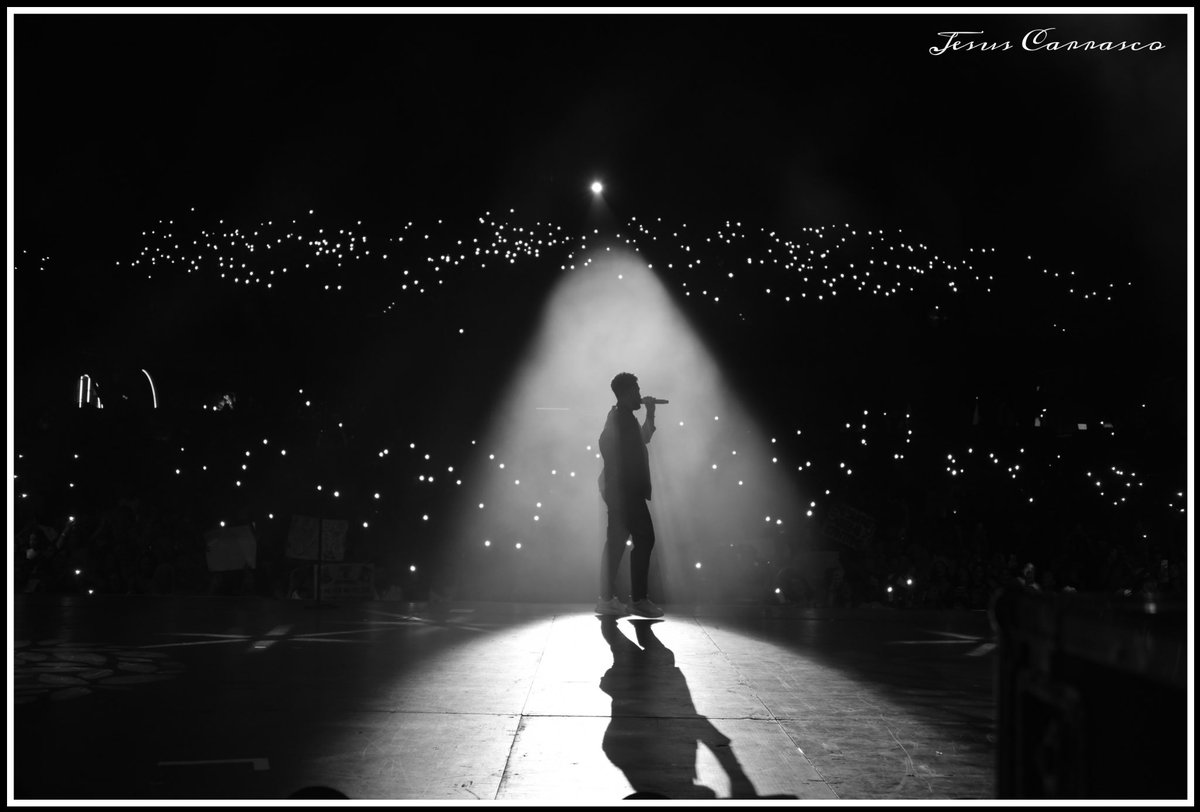 Felicitar <a href="/AntonioJSMazuec/">Antonio José</a> y a todo su equipo por el concierto de @StarliteOcc fue una noche inolvidable #tourelpacto #fotografiajesuscarrasco