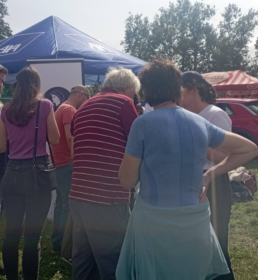 TheCountessIE's tweet photo. The Countess Team had a stall at the Tullow Show today. Throughout the day, we had conversations with people young and old, some already well-informed about pertinent issues, while others were largely unaware, and everyone we talked to was supportive of us.
#WeWillBeHeard https://t.co/70vVJmpR3M