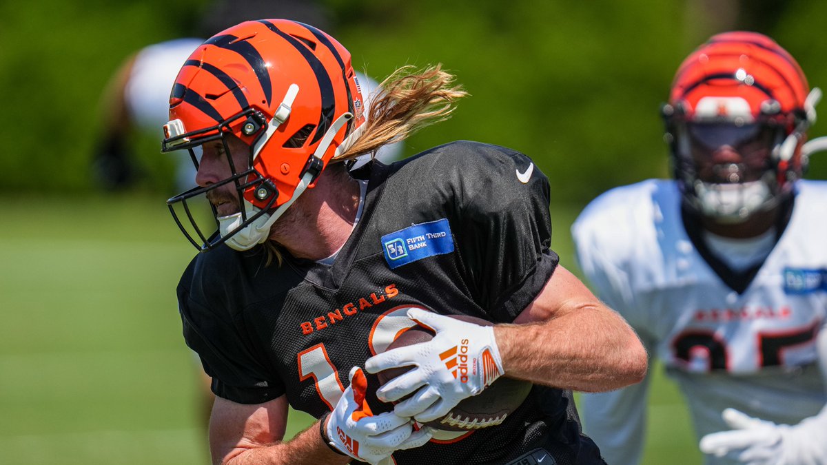Bengals's tweet photo. A strong Sunday 💪

#BengalsCamp | @KetteringHealth https://t.co/qDTI6noXWd