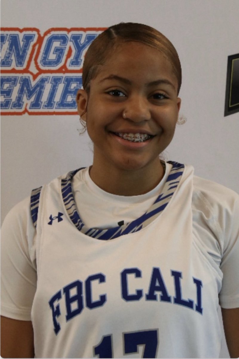 Kali_SaS_'s tweet photo. There’s a new comer in Southern California by way of Roosevelt High in Corona California…. Mylah Lewis averaged 19.6 PPG, 3.8 RPG, 1.5 APG, and 1.5 SPG in the summer….with 2 years to play she will be a sight to watch… Tune in!! #kalistars #kalistarsandscholars https://t.co/g8xpJh2fiA