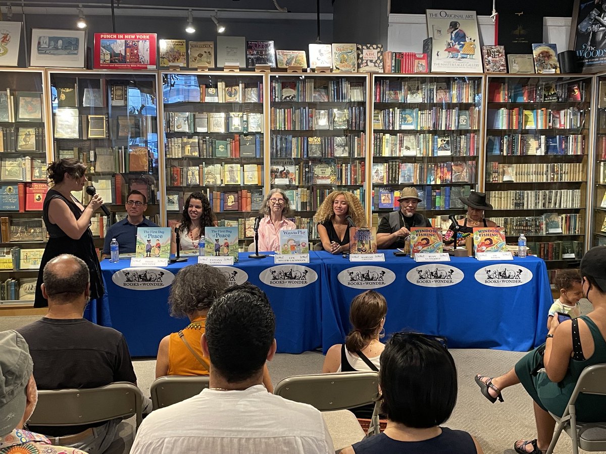 sknyc's tweet photo. Standing room only at ⁦@BooksofWonder⁩ for 4 amazing PBs and their creators. Great to see friend &amp; author ⁦@LMillerLachmann⁩ and her family. Added surprise was reconnecting with the author-dad and his daughter from our ⁦@fpcnsnyc⁩ days. https://t.co/7usu9JPRTq