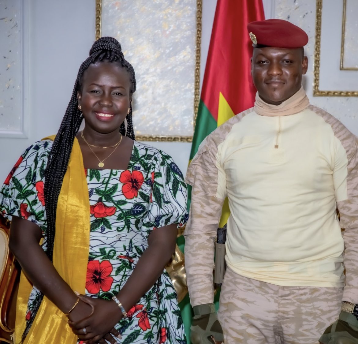 Le Président de la Transition, le Capitaine Ibrahim TRAORE, a reçu UPJ,Nous avons eu des discussions franches et ouvertes sur l'avenir de notre continent et l'importance de construire des institutions fortes résiliantes qui protègent les intérêts de l'Afrique.