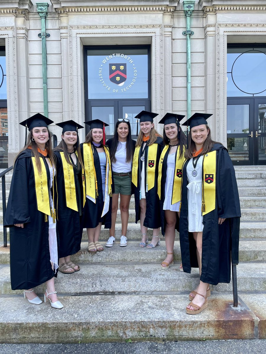 CoachE_SB's tweet photo. Couldn’t be more proud to be their coach. To the class of 2023, and my first recruiting class at Wentworth, thank you.  WITSB is better because of you and will continue to grow thanks to your dedication to leaving the program better than you found it.  #FamilyFirst https://t.co/PktTT3EkGq