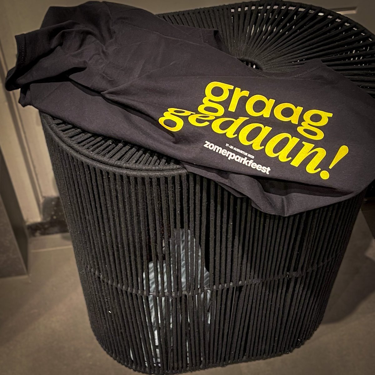 4 (5) dagen Zomerparkfeesten. Wat een super feestje 😀🎸🍻. Het vrienden shirt gaat de wasmand in. Tot volgend jaar. #zomerparkfeest #zpf #zpf23 <a href="/zomerparkfeest/">Zomerparkfeest</a> #omroepvenlo