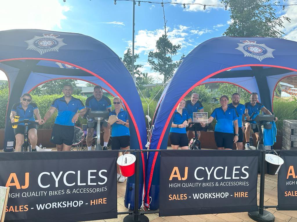 Our officers have cycled a total of 1040 miles so far to raise money for PC Jack Watts. 

Wish them luck as they continue cycling throughout the night 🚴🏻‍♀️ 🚴‍♂️ ✨

justgiving.com/crowdfunding/c…