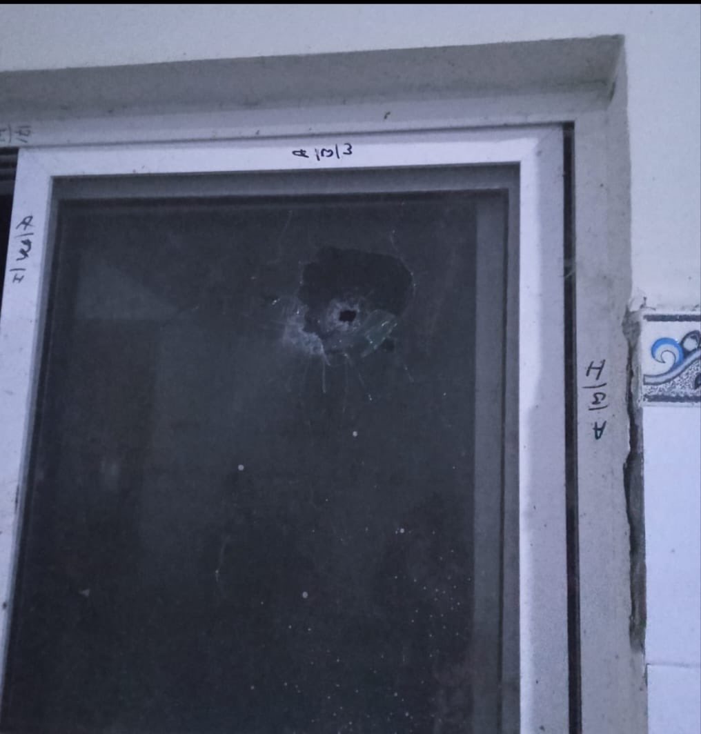 maria_roghani's tweet photo. At SBBU, students faced an insecure incident.These government sector are not taking these incidents serious than what will be the future of the youth in this country. #Government #educationalsector #sbbusheringal #upperdir #wewantpeace https://t.co/d6Io83lPiU