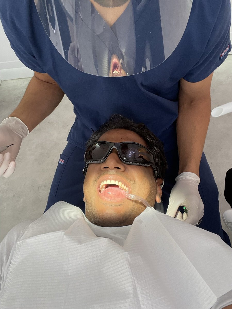 manzillaonline's tweet photo. Some dental health hacks coming at you on the latest Manzilla Men’s Podcast - featuring Dr Sahil Patel. All about real advice on looking after your teeth! As guys we need to be extra careful as we chew hard!🙃🎙️😬

https://t.co/4BkjfHDNVp

#podcast #dentist #dentaltips #manzilla https://t.co/1rMppYw0Gm
