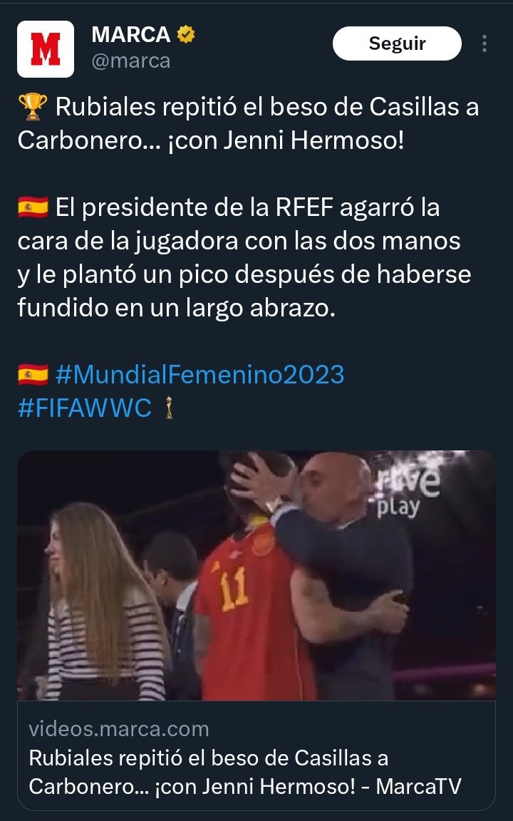 AsierHarro's tweet photo. Asqueroso y vomitivo. Tanto Rubiales como el tratamiento de la noticia.
#MArcadas #RubialesDimisión https://t.co/v1MkVGu46C