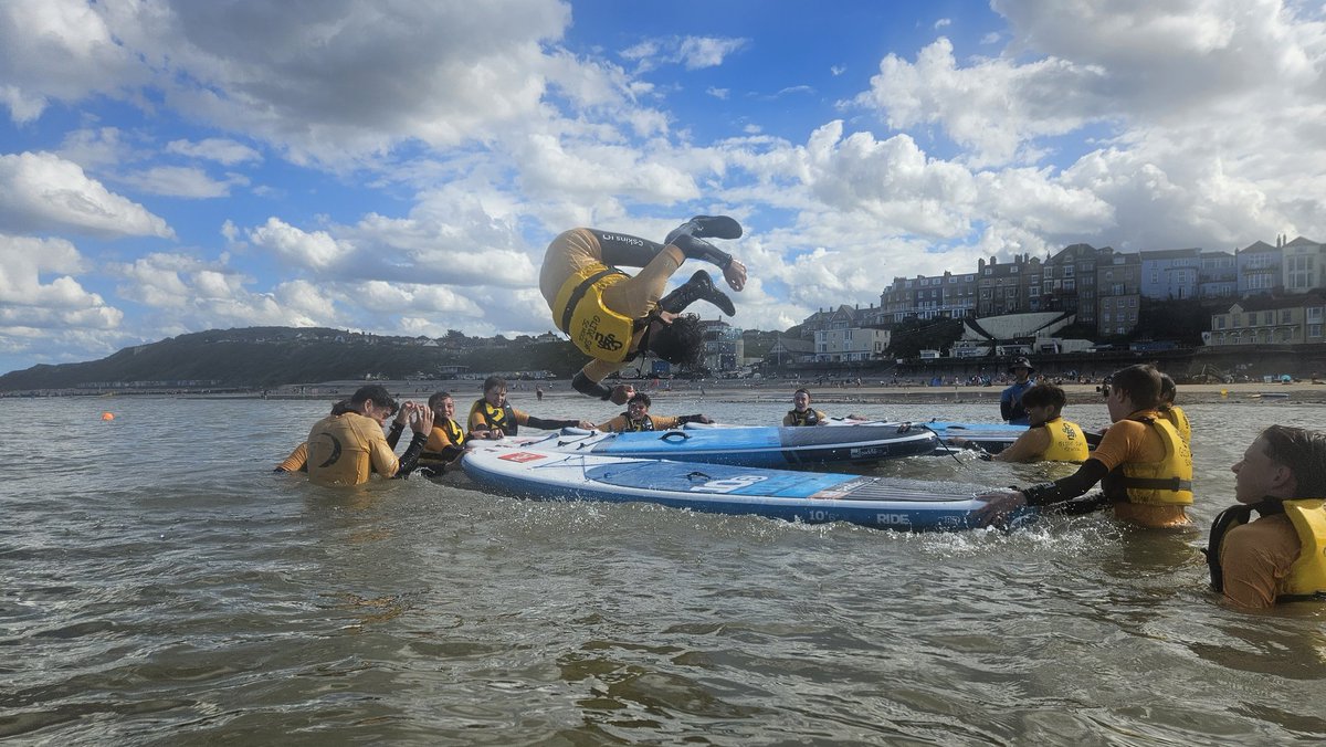 3rdenfieldbb's tweet photo. On our first full day at #BBCamp23 we've been on a Treasure Hunt πΆββοΈ in and around Cromer, tried some paddleboarding with Glide Surf School πββοΈ and been to the local funfair! π’ #BoysBrigade #BBAdventure https://t.co/5jjCfYv2Wn