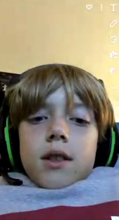 fwaxzi's tweet photo. Happy birthday to my long time fortnite duo @itslukasfn congrats on the big 13 this is a huge milestone and it’s only up from there https://t.co/ImuqL94mHU