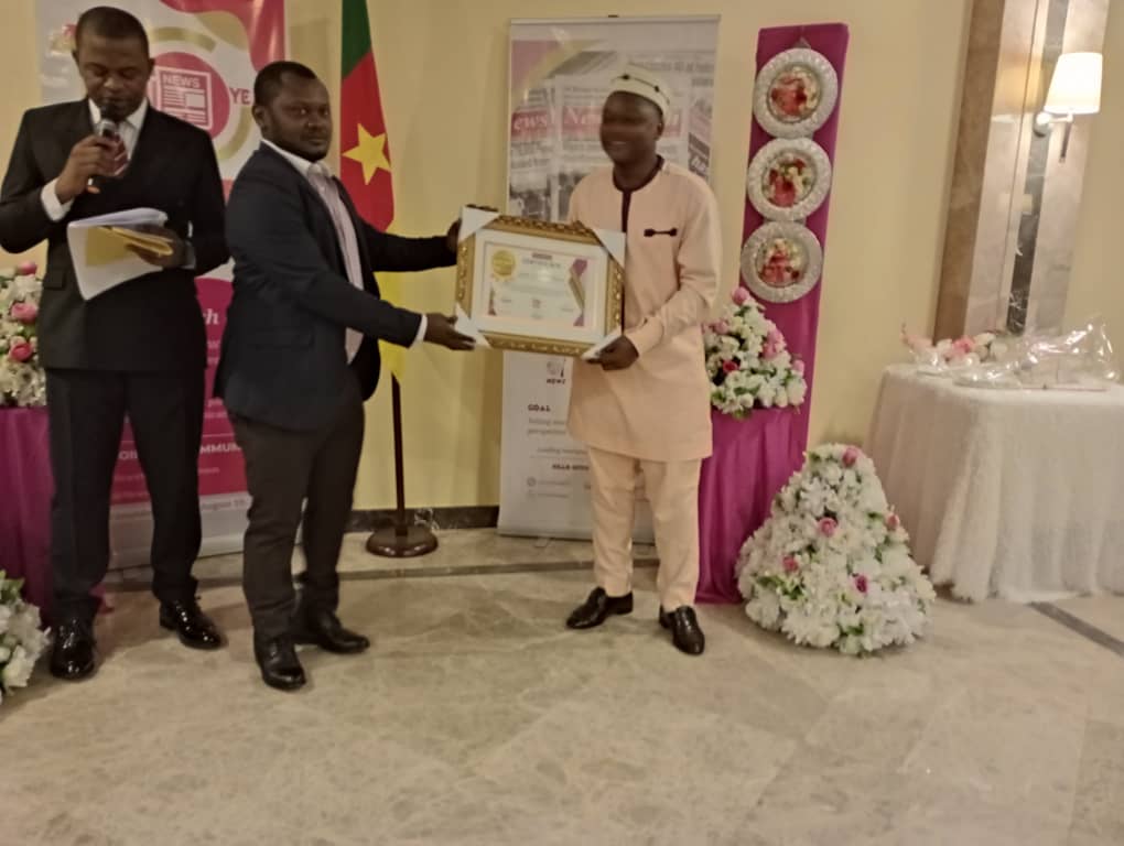 yodocameroon's tweet photo. Yodo/ GLFx Nkambe honoured at the 10th Anniversary of @NewswatchCMR . Another red feather for our efforts in restoring degraded landscape #Everyone @GlfNkambe @GLFChapters @YIL_Initiative @FAO @UNEP_Africa @socialshifters @MellonFdn @pollinat https://t.co/kDJegpJ3qu