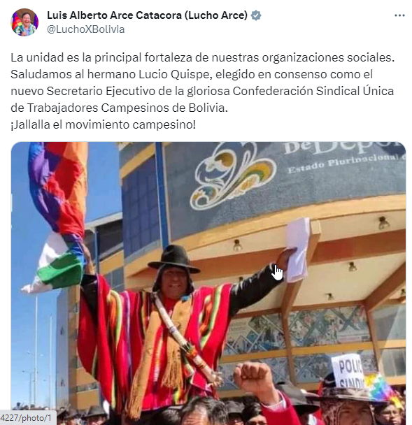 BrujulaNoticias's tweet image. #Política| El presidente @LuchoXBolivia señaló que la &quot;unidad es la principal fortaleza de las organizaciones sociales&quot;, luego de que el congreso de la #CSUTCB eligiera a Lucio Quispe como su máximo ejecutivo. Existe otra directiva que apoya a Evo Morales.