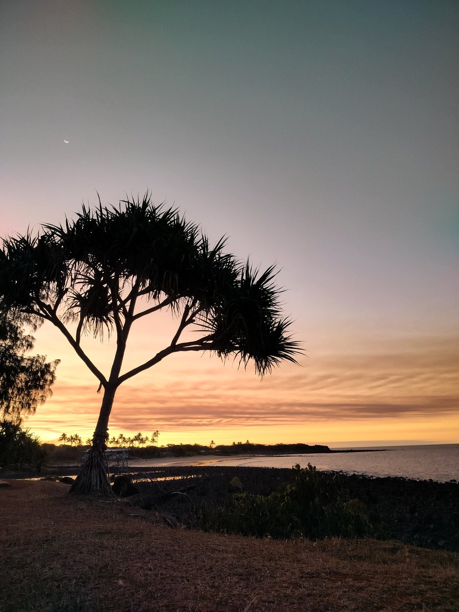 gertyax1978's tweet photo. #NursesActive #WeActiveChallenge taking a break enjoying sunset crystal singing bowls meditation https://t.co/6CpGhKGYGH