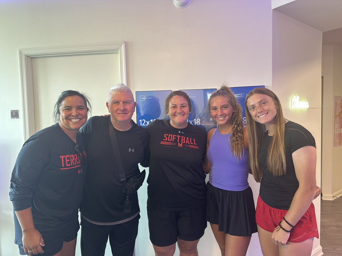 TerpsSoftball's tweet photo. Welcome 🏠 Freshmen!!!
📍College Park, MD https://t.co/LW7Ba4cXhg