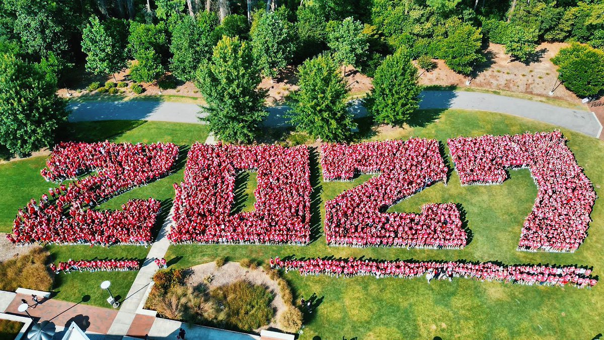 NCState's tweet photo. You look good in red, #NCState27.

To our 7,000+ new first-year and transfer students, WELCOME. We chose you. You chose us. Our Pack is better with you here. 🐺🐾🫶

#NCStateWWW https://t.co/qvS6Bfdjuo