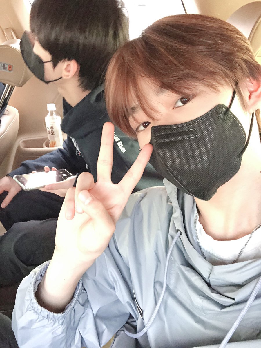 fazbearies's tweet photo. 𝙴stoy en esa etapa de « b𝕝ack - 𝓈wan » donde no puedo dejar de oírla como la mejor canción ♡ que he escuchado en mucho tiempo y eso que la llevo oyendo desde que salió hace como ochenta mil años antes de cr𝚒sto ( ͒ ́ඉ .̫ ඉ ̀ ͒) 𝕥omen no𝕥a, señores! ☝️🤓

𝚟ǝn𝕥i 𓈒࿓ craf𝕥 https://t.co/WuqtM3Me0U