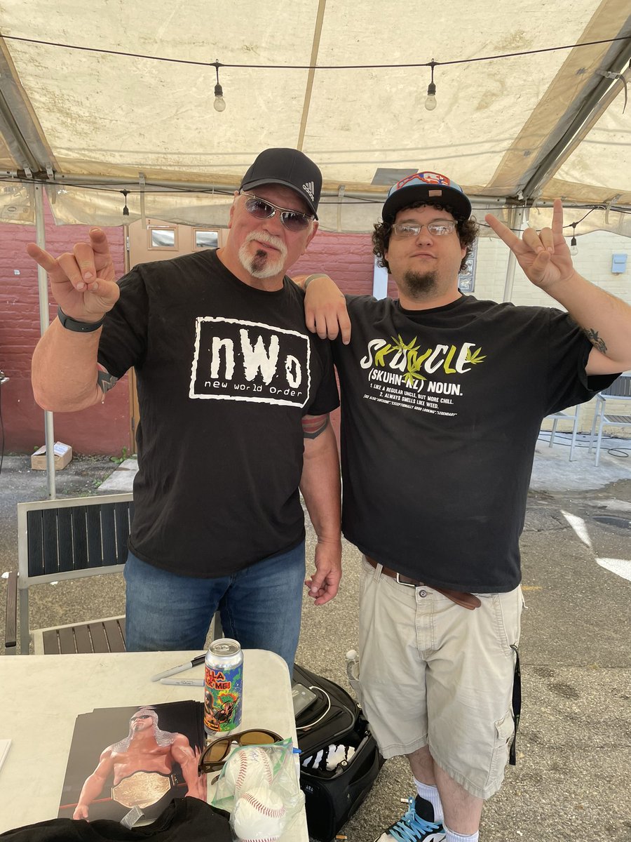 RizzyStyles's tweet photo. Big Poppa Pump is your hookup. Holla if ya hear me!! Was awesome seeing you again today @ScottSteiner thanks for being toooo sweeeeet and signing these badass items! Hope you got a case of the IPA. Safe travels! https://t.co/fC868omaZJ