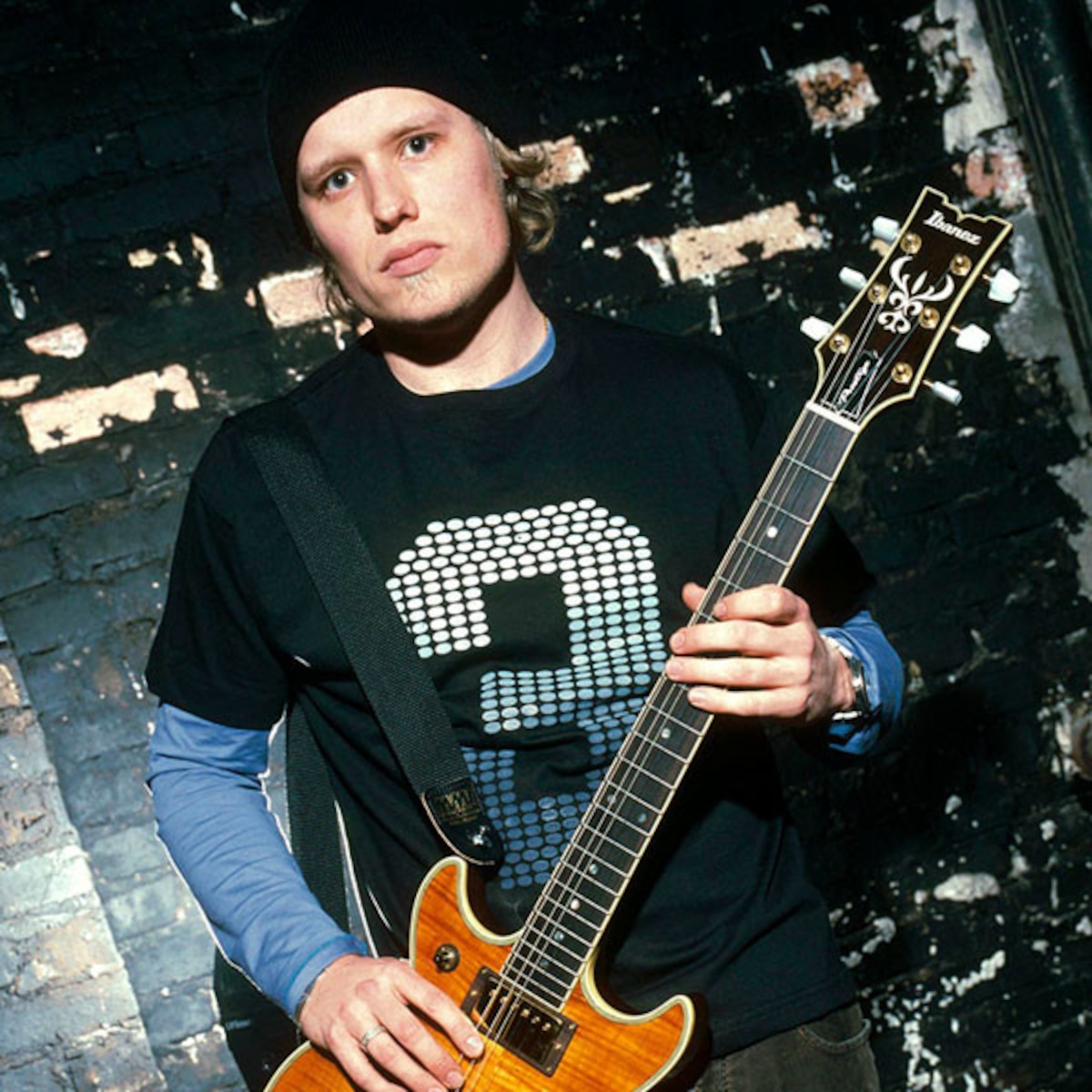 deathbyhibachi's tweet photo. American guitarist #MattRoberts died from a drug overdose #onthisday in 2016. 🎸 #music #3DoorsDown #trivia https://t.co/3NEKnwj8XH