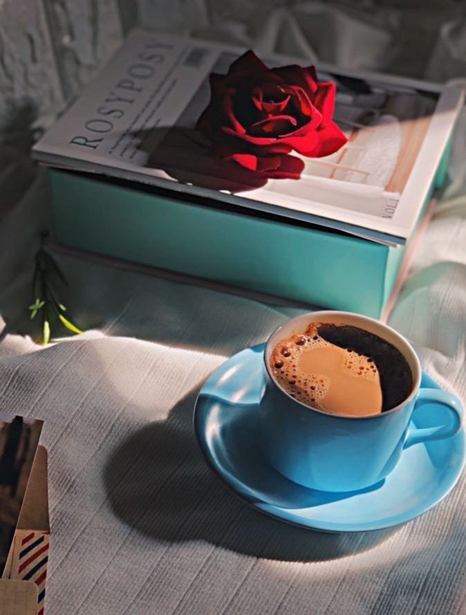 من أعلى مراحل النُضج هي إدراك أن مُعظم المارين في حياتك عابرين ، وأن مشاعرك الحقيقية تجاه جميع الأشياء قد تتغير ويُصبح أقرب شخصًا لقلبك أبعدهُم ... ستتعلم بمرور الصدمات أن لا تتأثر بغياب أحد أو وجوده ، وستدرك أن الوحدة أفضل من أي شعور يُرهق قلبك..🧡