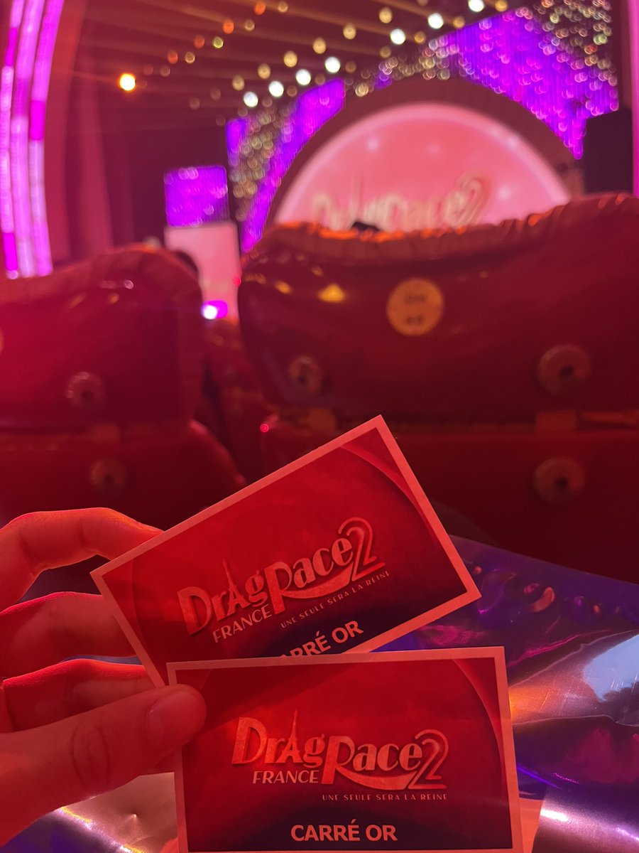 Le cinéma du dimanche soir a bien changé… et c’était incroyable ! 🤫 #DragRaceFrance 🇫🇷