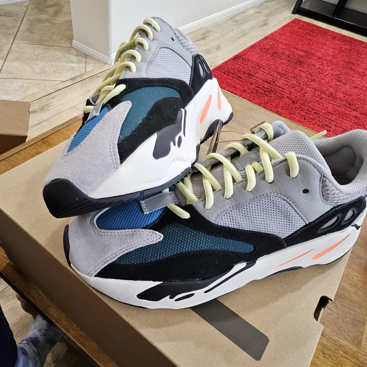 Aceof_Spades619's tweet image. Hurricane Hilary is here and 5 years later so are these. #JustLanded #Yeezy #WaveRunners