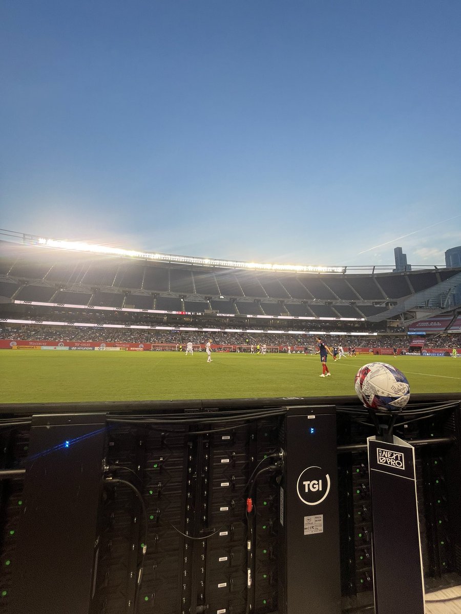 TheFireForecast's tweet photo. Pitch side at @VamosFire tonight! https://t.co/ITvd9XN4Bu
