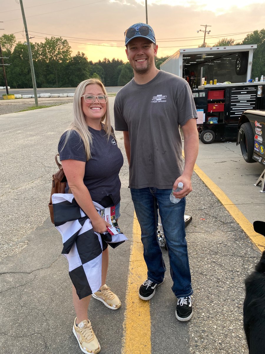 lilvanstrate's tweet photo. Even though you don’t remember us in the couple seconds of interaction, it sure means the world that you spend your valuable time meeting people who admire you! @NASCAR @chaseelliott @WilliamByron @joshberry @Erik_Jones https://t.co/pGNKtGUHKp