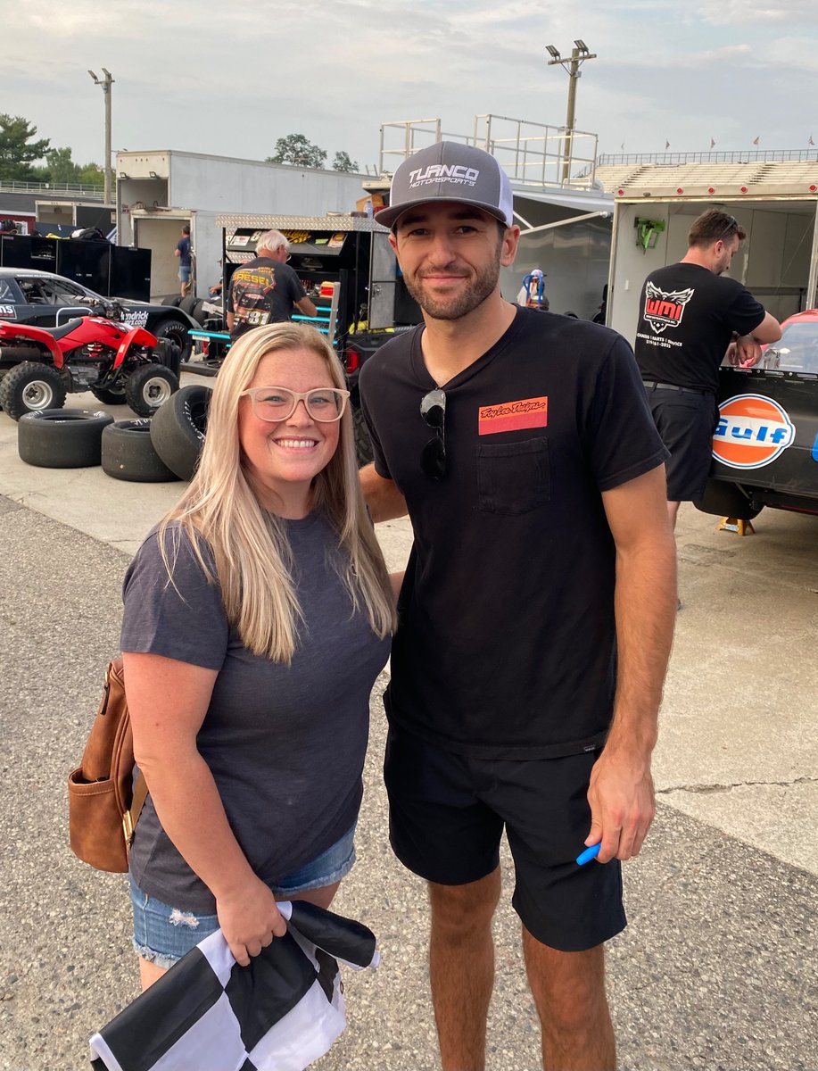 lilvanstrate's tweet photo. Even though you don’t remember us in the couple seconds of interaction, it sure means the world that you spend your valuable time meeting people who admire you! @NASCAR @chaseelliott @WilliamByron @joshberry @Erik_Jones https://t.co/pGNKtGUHKp