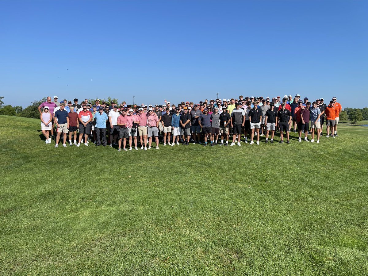 Thank you to all the alumni and parents for attending the alumni game and golf outing! It was a fantastic weekend to end preseason!