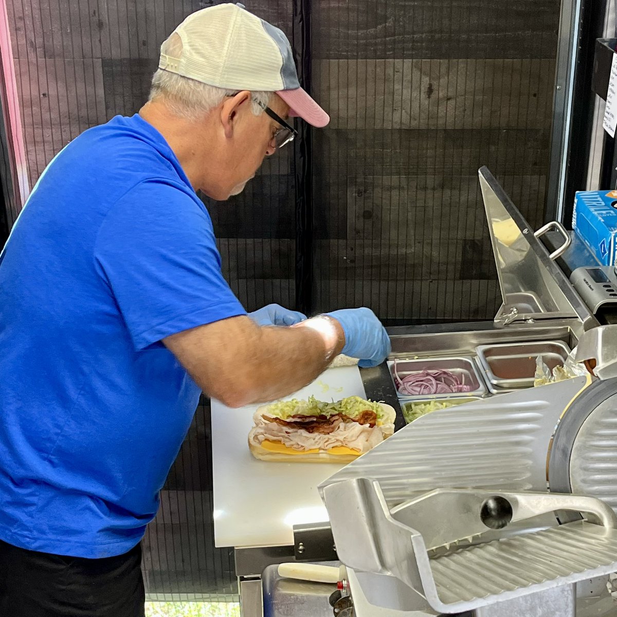 Gino's Panino tweet media