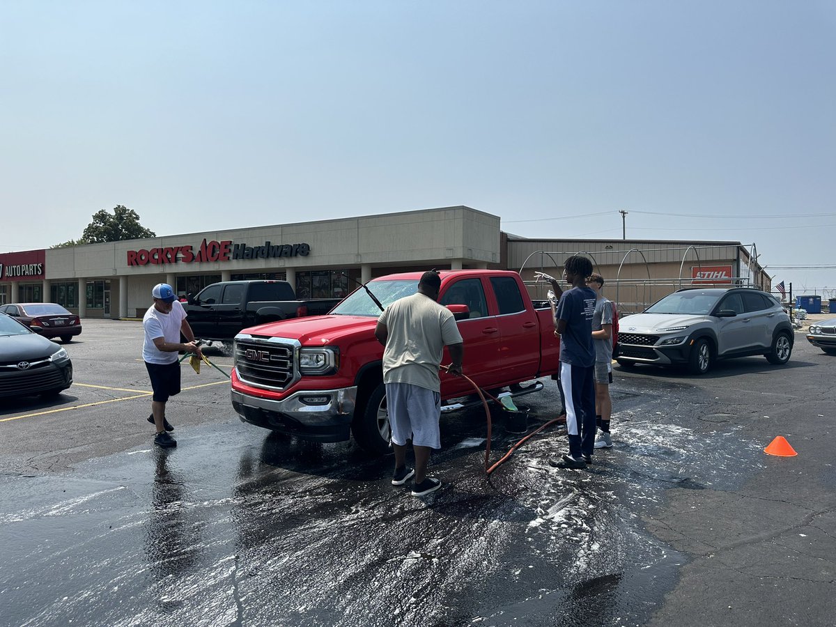 Fairborn Boys Basketball (@skyhawkshoops) on Twitter photo Fairborn! You showed up and showed out. The love and support you showed our team over the weekend was amazing! From the bottom of our hearts we thank you! Special thanks to <a href="/AceHardware/">Ace Hardware</a> for allowing us to use their lot to help make your cars shine!
#AllDayEverydayWeWork🦅 Fairborn! You showed up and showed out. The love and support you showed our team over the weekend was amazing! From the bottom of our hearts we thank you! Special thanks to <a href="/AceHardware/">Ace Hardware</a> for allowing us to use their lot to help make your cars shine!
#AllDayEverydayWeWork🦅