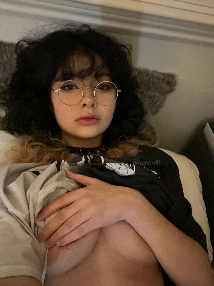 any underboob fans ?