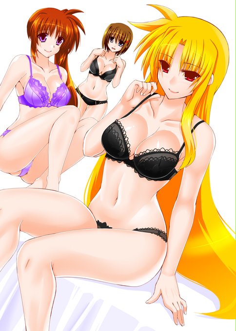 3年前に表紙用に描いたリリカル3人組～^^
没にしてたのをサルベージしてみました。
多分あれだ、パジャマパーティー的な? 