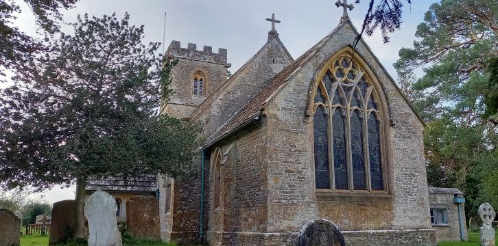 FoxTerriblis50's tweet photo. 91 years ago today, my Father was born on a Higher Halstock Leigh farm on this side of the Somerset border in Dorset. He was the second child of his parents, although his elder brother died in infancy. He was baptised at  #Halstock Church in September, 1932. #Dorset https://t.co/0plM79hDJb