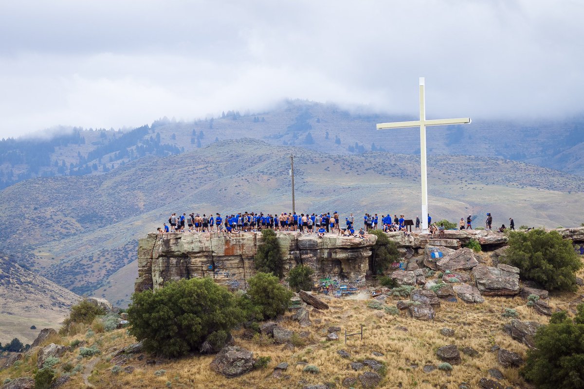 CoachMarshawn's tweet photo. What a great way to end our Fall Camp at Table Rock! ⛰️
#Brotherhood #BleedBlue #FallCamp2023 https://t.co/vgRPBP9Myg